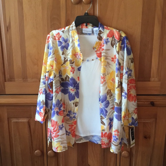 Ladies Alfred Dunner 2 piece top. Size 14 NWT - Picture 1 of 8